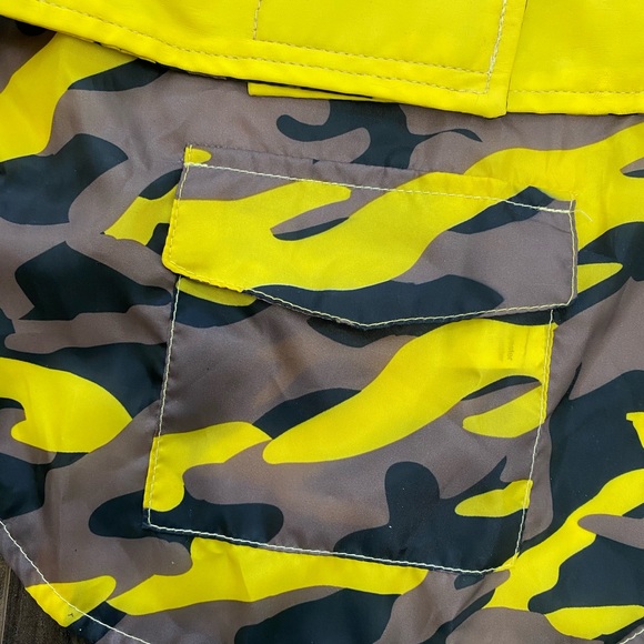 COPY - Reversible Doggie Raincoat - Picture 3 of 4